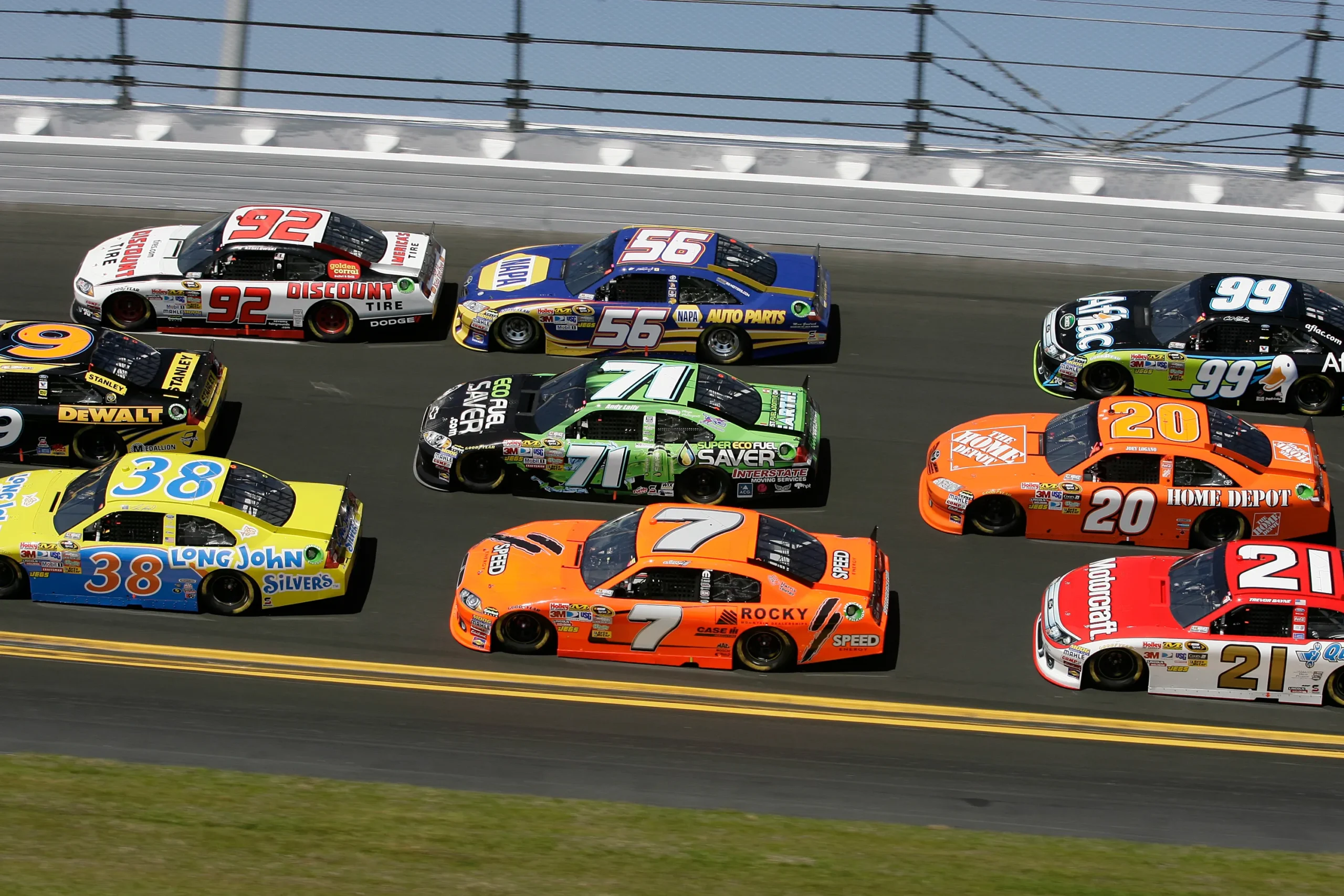 The No. 71 car running in the draft at the 2011 Daytona 500, with the No. 21 of Trevor Bayne just below